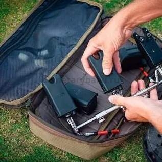 Сумка для буз баров KORDA Compac Buzz Bar Bag Dark Kamo M 30х17х6см для рыбалки, Сумка для буз баров KORDA Compac Buzz Bar Bag Dark Kamo M 30х17х6см отзывы, Сумка для буз баров KORDA Compac Buzz Bar Bag Dark Kamo M 30х17х6см купить, Сумка для буз баров KORDA Compac Buzz Bar Bag Dark Kamo M 30х17х6см купить в интернет магазине, Сумка для буз баров KORDA Compac Buzz Bar Bag Dark Kamo M 30х17х6см выбрать, Сумка для буз баров KORDA Compac Buzz Bar Bag Dark Kamo M 30х17х6см обзор, Сумка для буз баров KORDA Compac Buzz Bar Bag Dark Kamo M 30х17х6см купить в розничном магазине